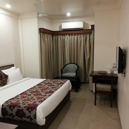 Hotel Ashish International Bhilai Exteriér fotografie