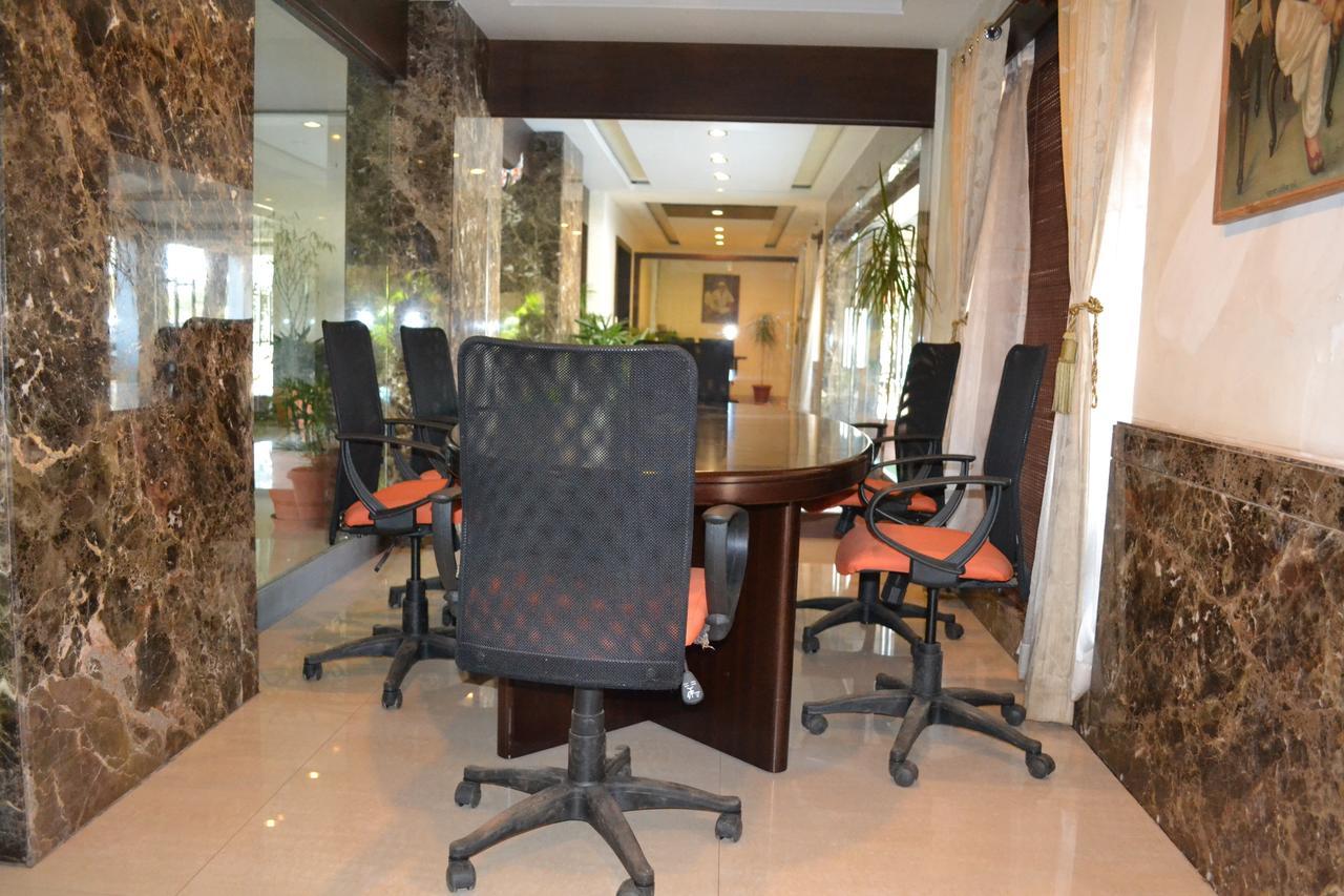 Hotel Ashish International Bhilai Exteriér fotografie