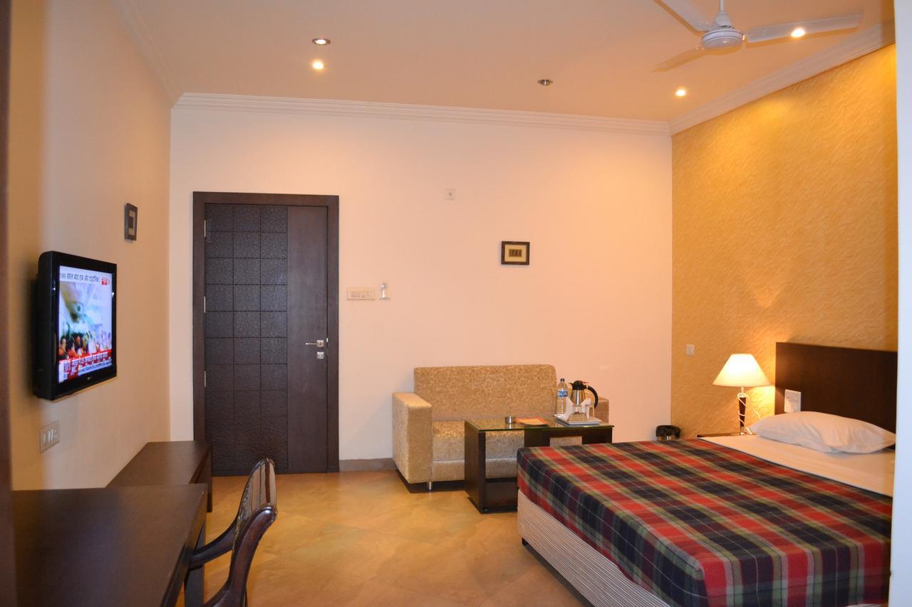 Hotel Ashish International Bhilai Exteriér fotografie