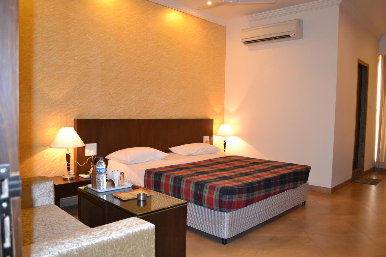 Hotel Ashish International Bhilai Pokoj fotografie